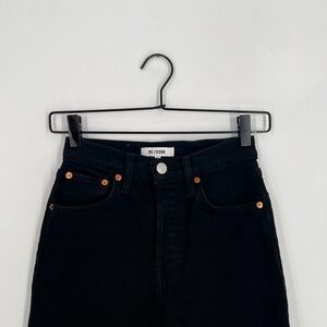 RE/DONE 70s High Rise Straight Leg Stove Pipe Jeans In Noir